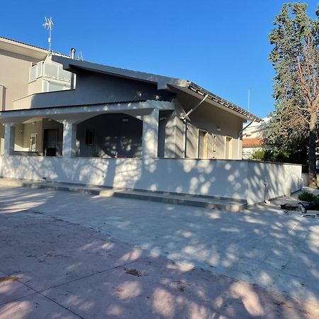 B&B A Pochi Passi Dal Mare Giovinazzo Eksteriør bilde