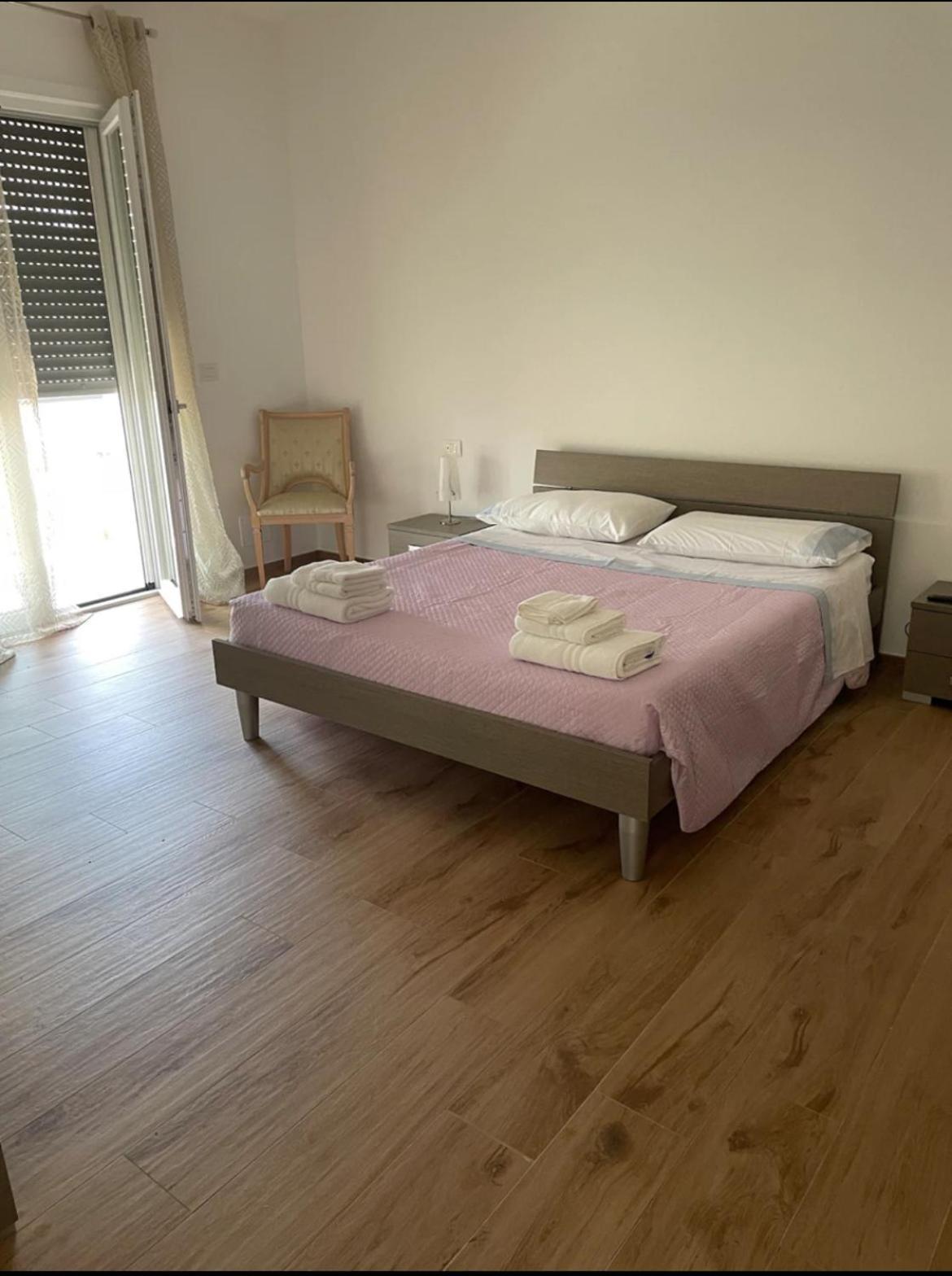 B&B A Pochi Passi Dal Mare Giovinazzo Eksteriør bilde